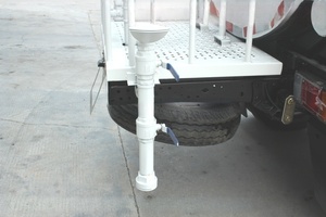 Autocisterna Isuzu Giapponese Usata 4x2, 5 Tonnellate, 5 m³, 5000 Litri, 1000 Galloni - Product Image 5