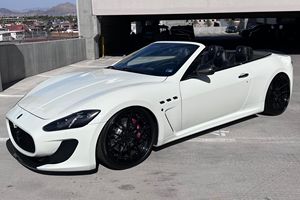 Maserati GranTurismo MC Convertible 2013 USADO con Volante a la Izquierda/Derecha - Product Image 4