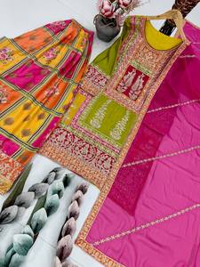 Costume Sharara brodé vert Zardosi et paillettes avec Dupatta pour femme tenue de fête de mariage et de festival indien - Product Image 4