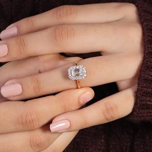 1,28 Ct Esmeralda Corte Incoloro Moissanite Anillo de compromiso Propuesta Regalo de aniversario Anillos de diamantes cónicos laterales - Product Image 1