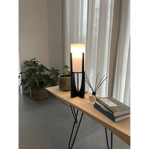 Lámpara de Mesa de Metal y Plástico Personalizable al por Mayor, Hermosa, Simple, Tradicional, Diseño de Tendencia, Luz Nocturna, Calidad Fabulosa - Product Image 2