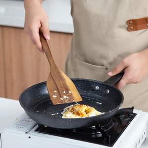 Utensilios de madera de lujo Juego de cucharas de cocina de 2 piezas Cucharas de madera multiusos hechas a mano para cocinar y servir ensalada - Product Image 5