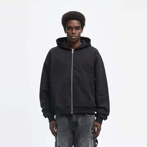 Sweat à capuche zippé Essential-Noir, coupe décontractée avec coton de haute qualité et poches avant fonctionnelles - Product Image 3
