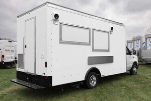 Camion de restauration mobile abordable avec cuisine complète - Product Image 3