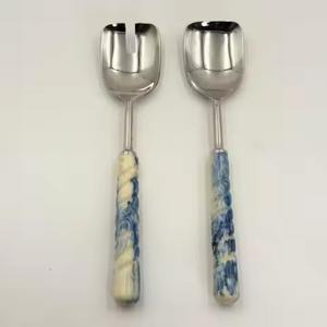 Ensemble de 2 cuillères à salade en acier inoxydable avec manche en bois de manguier, fait à la main, écologique, pour la vaisselle, les hôtels et la décoration des restaurants - Product Image 2