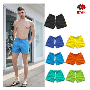 Short en tissu personnalisé en coton polyester Séchage rapide Impression de logo avant Short chaud personnalisé pour hommes adultes - Product Image 4