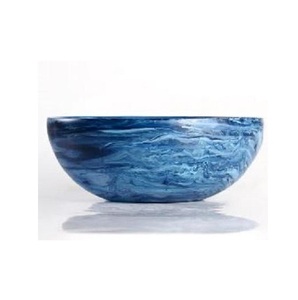 Bol en résine fait à la main surface brillante polie aspect artistique unique adapté aux collations salades fruits ou accents d'intérieur à la maison - Product Image 6