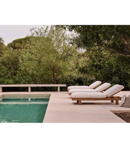 Tumbona moderna de teca de lujo para exteriores con cojín impermeable y respaldo de madera para uso exterior de Villa - Product Image 3