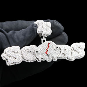 จี้เพชร CZ สแตนเลสสตีลแบบกำหนดเอง สไตล์ฮิปฮอป พร้อมสีที่สามารถเลือกได้ - Product Image 1