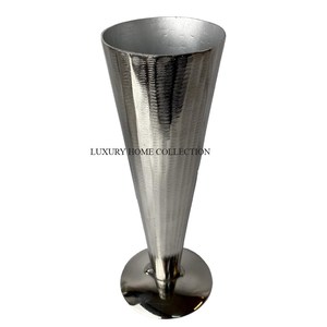 Decoración del hogar Recién llegado Jarrones de flores de lujo pulidos en oro Calidad Premium Forma personalizada Centro de mesa metálico Florero - Product Image 4