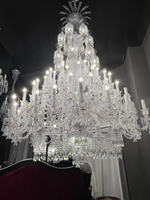 Grand lustre européen à 73 lumières en cristal Asfour pour musée, hôtel, hall d'entrée, foyer, éclairage Baccarat