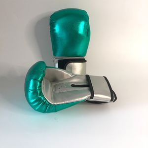 Gants de boxe de combat en cuir PU brillant professionnel de haute qualité pour les arts martiaux et l'entraînement - Product Image 2