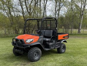 Vehículo Utilitario Kubota RTV-X 2025, 4x4, Automático, 4 Tiempos, Gasolina/Diésel, Certificado EEC, con Capacidad de Carga de 200-300 kg - Product Image 1