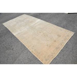 Alfombra turca vintage de 5,2x10,8 pies, lana blanca y beige hecha a mano con pelo de felpa, patrón Rectangular de Tabriz para dormitorio - Product Image 2