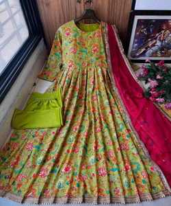 Impresionante recepción Wear Net Top Palazzo Dupatta Set con exquisito trabajo manual y diseños geométricos Georgette Dress - Product Image 2