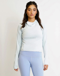 เสื้อฮู้ดออกกำลังกายผู้หญิงคุณภาพสูง คลาสสิก ผลิตจากโพลีเอสเตอร์/คอตตอน 2 ชิ้น พร้อมกางเกงเลกกิ้ง ระบายอากาศได้ดี เอวยางยืด ลายดิจิตอลด้านหน้า - Product Image 4