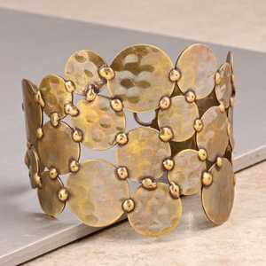 Conjunto de pulsera de brazalete de latón de diseño moderno corte de corazón regalo de joyería de moda para mujer accesorio de moda hecho a mano - Product Image 5