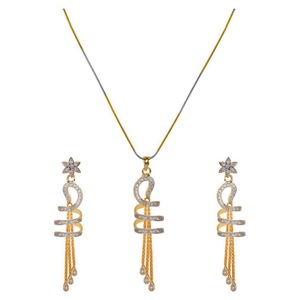 Collier pendentif étoile géométrique en alliage de zinc plaqué rhodium pour soirée, design tendance - Product Image 2