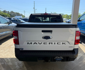 Ford Maverick Lariat SuperCrew Pickup 4D 2023 Usada en Buen Estado en Venta - Product Image 4