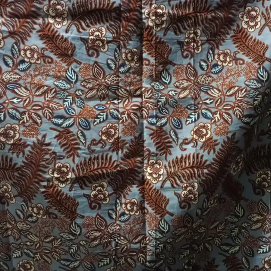 Sarong mit traditionellen Motiven Sarung Indonesien Kain Textil Bahan Mode Kleidung Kleidung