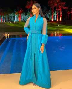 ชุดคาฟตันโมร็อกโกแบบแฮนด์เมด คอวี ทรงยาว น้ำหนักเบา แฟชั่น ทันสมัย เสื้อผ้ามุสลิมแบบดั้งเดิม พร้อมเครื่องประดับ สไตล์ลำลอง - Product Image 2