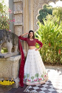 Conjunto de Lehenga Choli de Alta Calidad con Bordado Intenso y Secado Rápido, con Dupatta, para Bodas y Fiestas, Hecho de Poliéster, Corte Holgado - Product Image 6