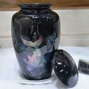 Urnes en métal pour cendres humaines, conçues pour le repos éternel, conçues pour un hommage significatif, disponibles en vrac. - Product Image 4