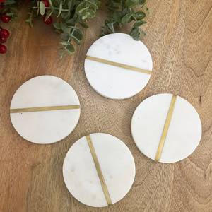 Posavasos Redondos de Mármol Blanco con Incrustaciones Metálicas de 4.5 Pulgadas, Juego de 4 Hechos a Mano - Product Image 4