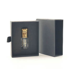 Emballage de boîte de parfum en papier élégant imprimé avec logo personnalisé boîte de parfum blanche à couvercle supérieur magnétique avec bouteille - Product Image 5