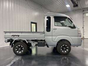 Camioneta Kei Usada Subaru Sambar 1996, 4x4, Mercado Japonés, Transmisión Manual de 5 Velocidades - Product Image 3