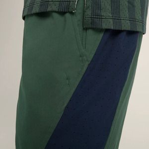 กางเกงขาสั้นสำหรับออกกำลังกายเล่นเทนนิสฟิตเนสของผู้ชายกางเกงขาสั้นผ้าสแปนเด็กซ์/ ผ้าซาตินถักปักลาย - Product Image 4