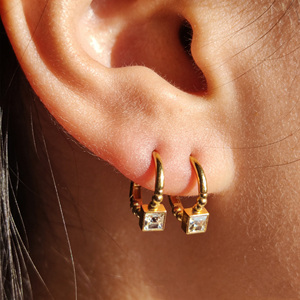 Orecchini Pendenti in Acciaio Inossidabile Unisex, Gioielli Vintage con Zirconi in Oro e Argento, Moda Cinese - Product Image 2