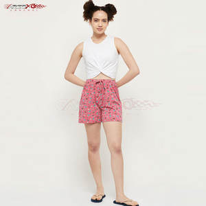 Short décontracté imprimé pour femme avec taille élastique et tissu doux pour l'été Short décontracté pour femme - Product Image 1