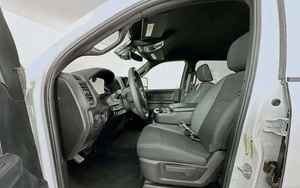 Camions pick-up 4x4 d'occasion prêts à rouler, modèle Tradesman 2500 Work 2.3T, année 2025, capacité 1-10t, émission faible - Product Image 2