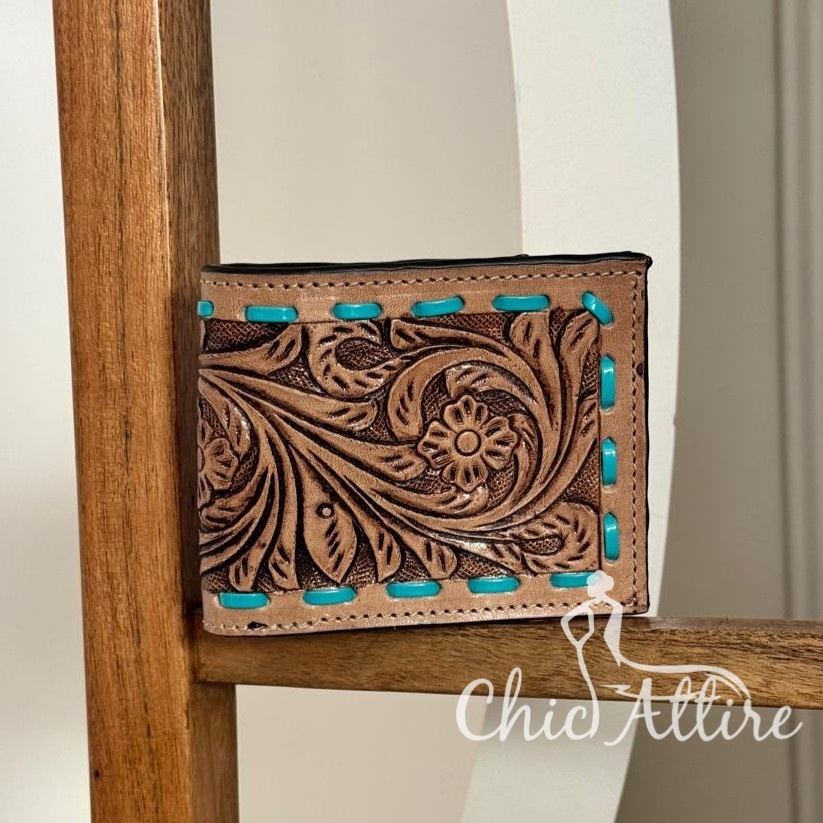 สีน้ำตาล