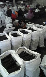 {HOT - DEAL} -CHARBON DE BOIS NATUREL EN MORCEAUX POUR L'EXPORTATION DE BBQ DANS LE MONDE ENTIER/HAUTE QUALITÉ DU VIETNAM - Product Image 5