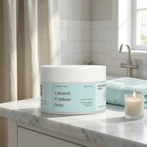 Crema Professionale Riparatrice della Barriera Cutanea con Vitamina C, Ectoina e Beta-Glucano per Pelli Sensibili e Invecchiate OEM - Product Image 1