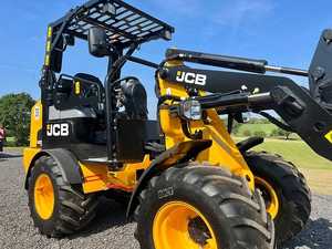 Cargadora de Ruedas JCB 403 Plus Stage V, Cargadora Frontal Compacta Diésel de 3 Toneladas para Agricultura y Construcción - Product Image 4