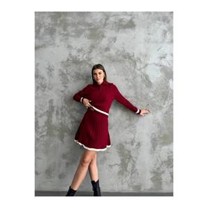 Set di maglieria con collo a Polo da donna con minigonna - Product Image 4