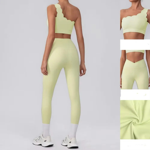 Los mejores conjuntos sólidos de Yoga de cintura alta, mallas transpirables de nailon de 2 piezas y sujetadores deportivos con logotipo frontal - Product Image 3