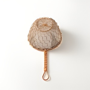 Passoire à thé en laiton moderne à bas prix en or finie avec une passoire à thé de qualité supérieure pour une utilisation en cuisine en vrac - Product Image 1
