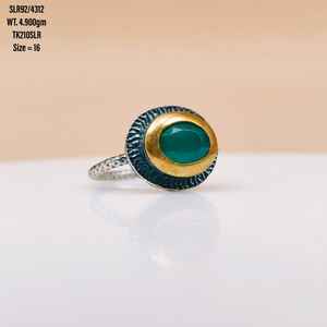 ใหม่ล่าสุดแหวนเงินสเตอร์ลิง925อัญมณีรูปไข่สีเขียว925เครื่องประดับเงินสเตอร์ลิง - Product Image 1