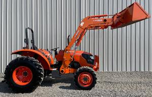 รถแทรกเตอร์ขนาดเล็ก4WD ใช้รถแทรกเตอร์ขนาด4x4เครื่องจักรทางการเกษตรของ Kubota รถแทรกเตอร์ M9960ขนาดเล็กพร้อมรถตักดิน - Product Image 3