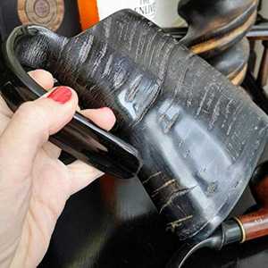 Vente en gros de mugs en corne Viking vintage personnalisés, luxueux, écologiques, réutilisables, durables, pour la bière, le vin, légers, portables, décoratifs - Product Image 2