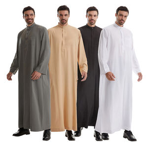 Thobe islamique pour homme pour la prière Ramadan et Eid Jubba islamique à manches longues pour un usage quotidien et formel Vente en gros de thobes personnalisés - Product Image 6