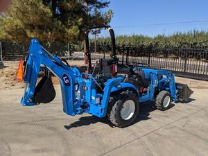 รถแทรกเตอร์อเนกประสงค์ LS Tractor MT225S ได้รับการรับรองมาตรฐาน CE พร้อมหัวขุดตักดิน ขับเคลื่อน 4 ล้อ เครื่องยนต์ดีเซล สำหรับงานฟาร์มและก่อสร้าง - Product Image 5