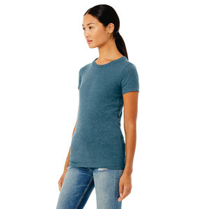 T-Shirt moulant pour femmes, 100% Airlume, en coton peigné avec anneau, 4.2 oz - Product Image 2