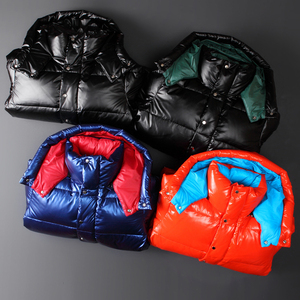 Chaqueta de invierno empacable Puffer Abrigo corto ligero con capucha - Product Image 5