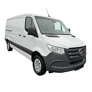 รถตู้เมอร์เซเดส-เบนซ์ สปรินเตอร์ 314 CDI RWD L2 เกียร์ธรรมดา เครื่องยนต์เบนซิน กำลัง 105 กิโลวัตต์ (143 แรงม้า) - Product Image 1