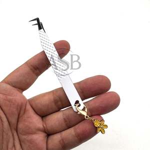 Pince à cils personnalisable avec breloques pain d'épices, impression de logo sur mesure, service OEM de pinces à cils - Product Image 3